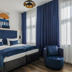 Hotel Homaris East Side